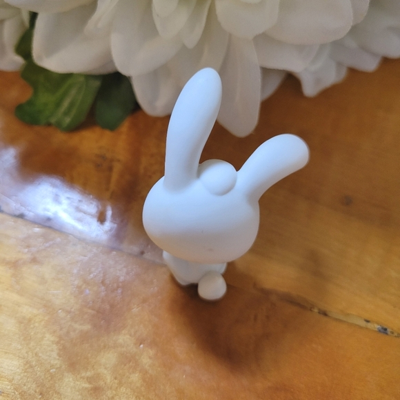 Littlest Pet Shop LPS #49 Bunny Rabbit White Blue Eyes 2004 - Picture 6 of 13